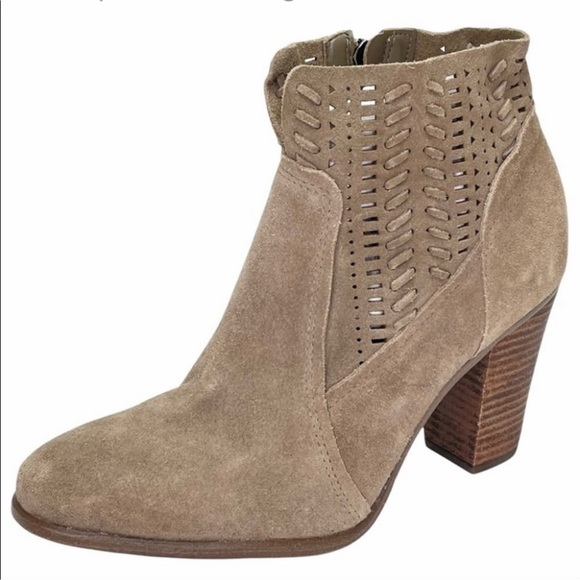 Vince Camuto Fenyia Tan Wild Mushroom Suede Heel Ankle Bootoe women size 7 - Picture 2 of 8